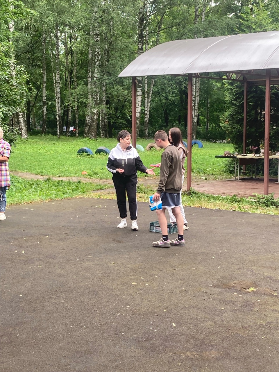 «Понедельник начинается с линейки!»