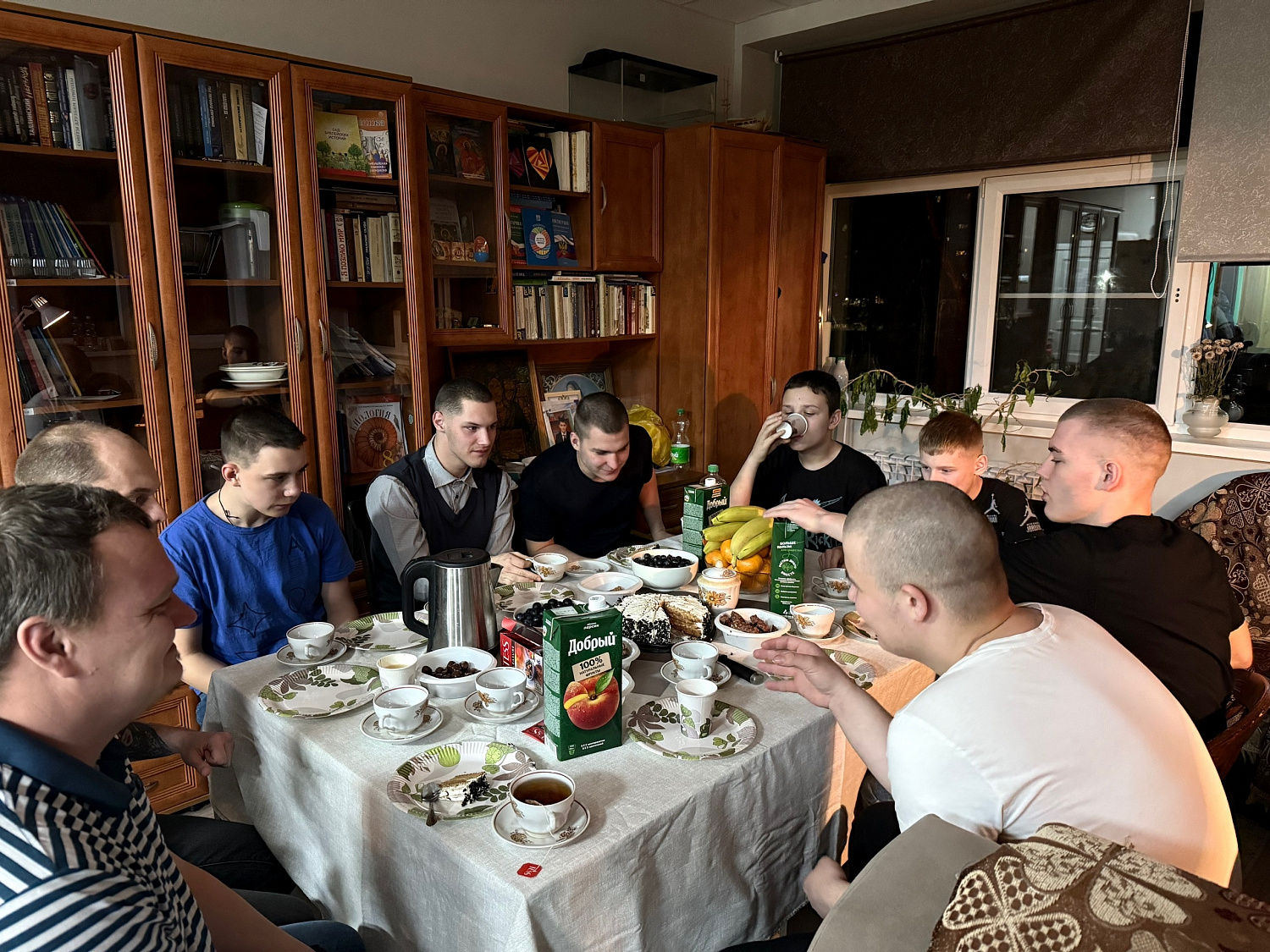 Новогоднее настроение привезли друзья из Санкт-Петербурга