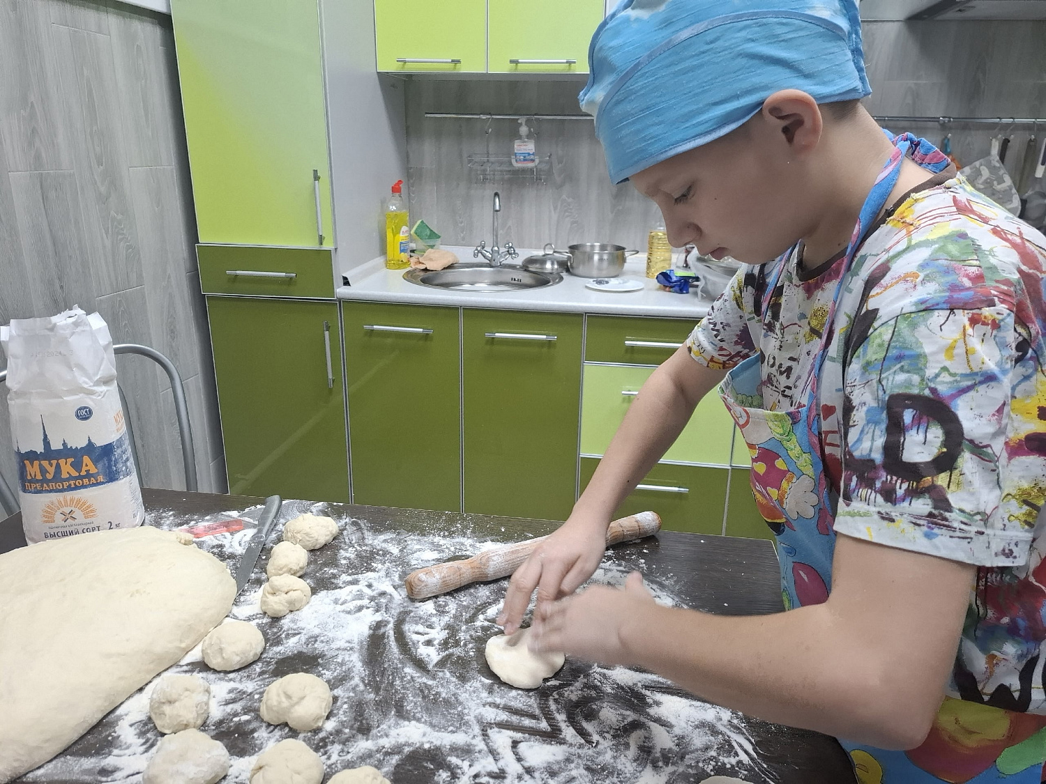 Домашнее гостеприимство: наши ребята испекли пироги для друзей
