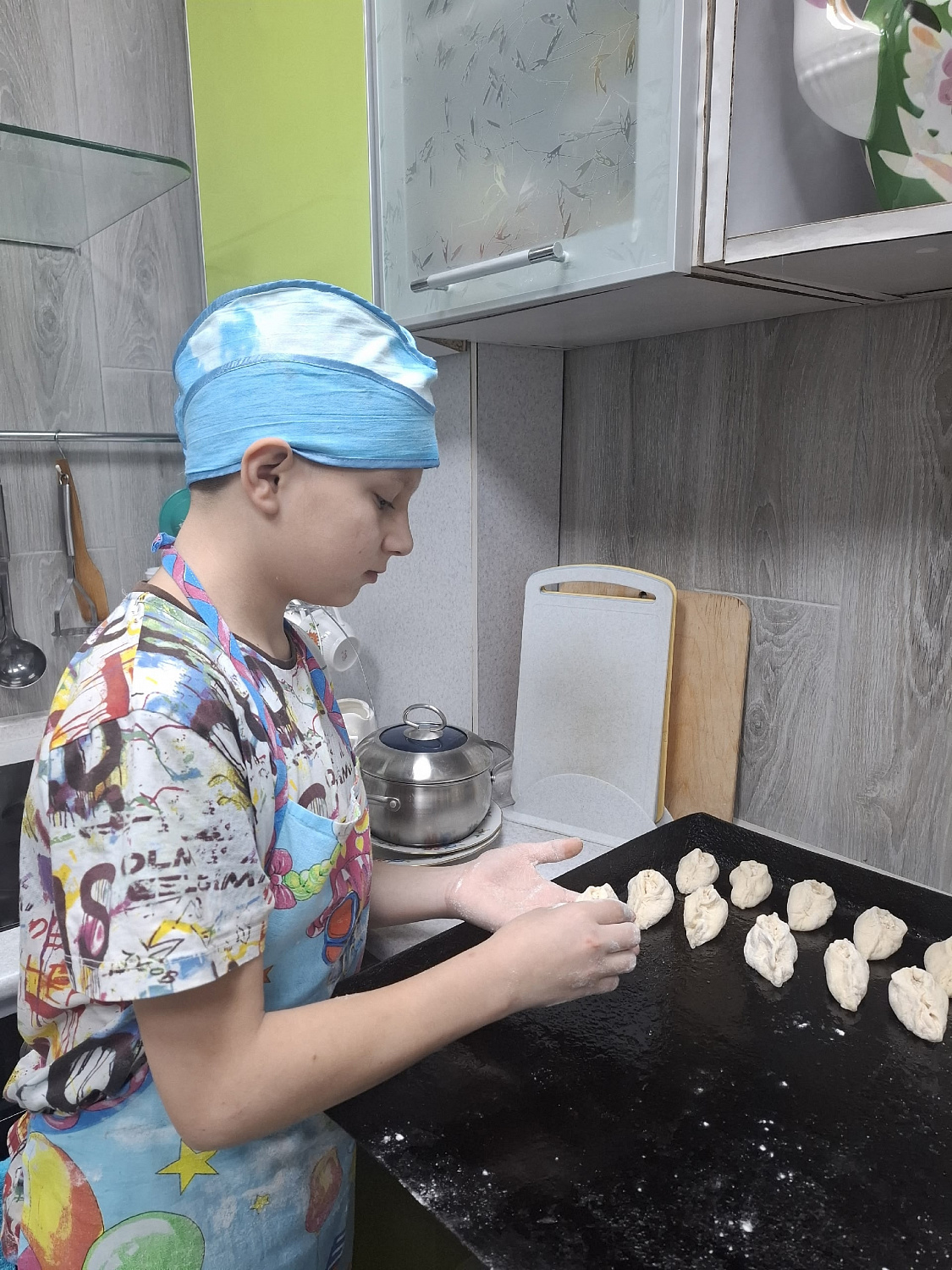 Домашнее гостеприимство: наши ребята испекли пироги для друзей
