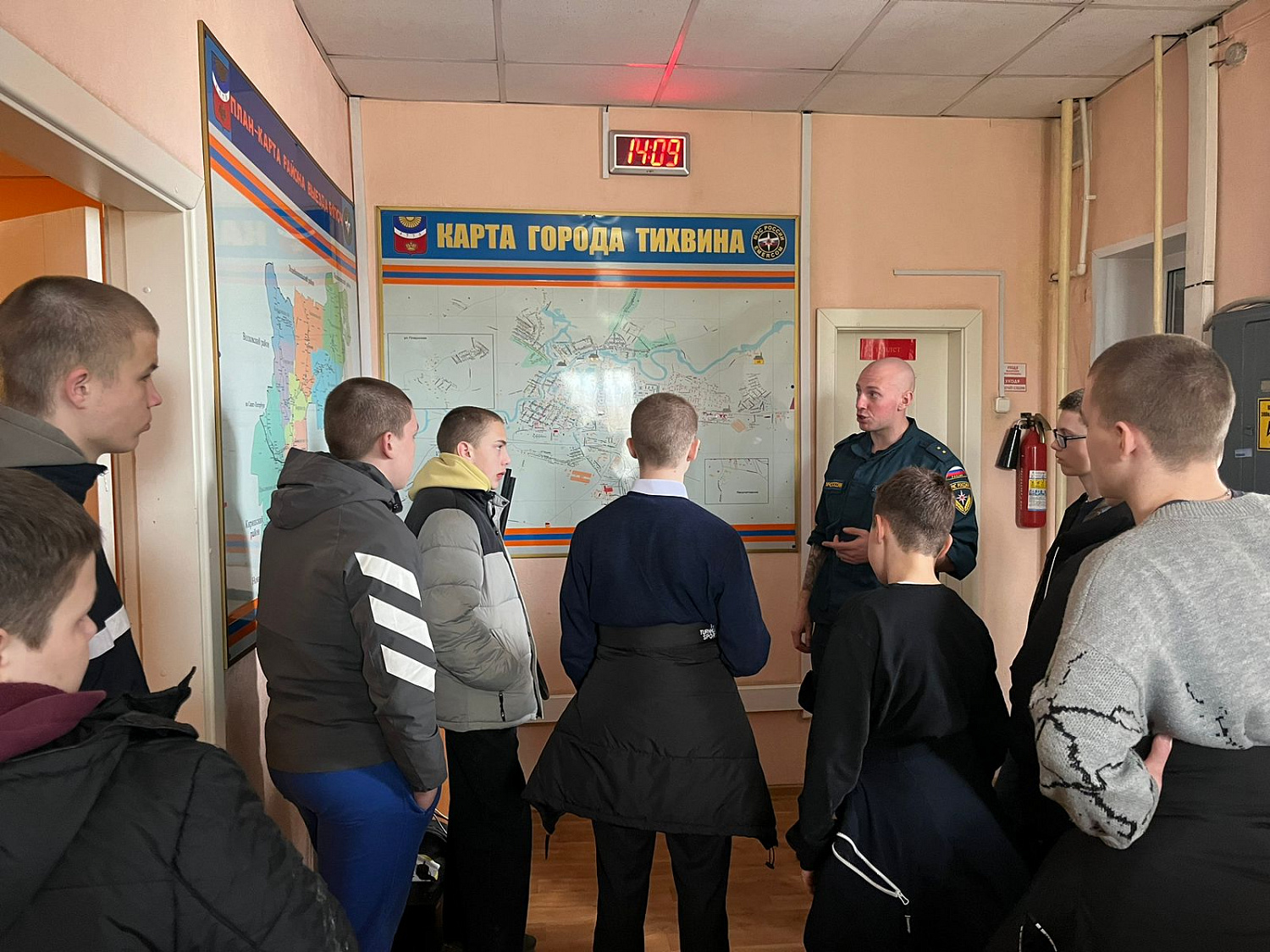 Экскурсия в 61 пожарно-спасательную часть