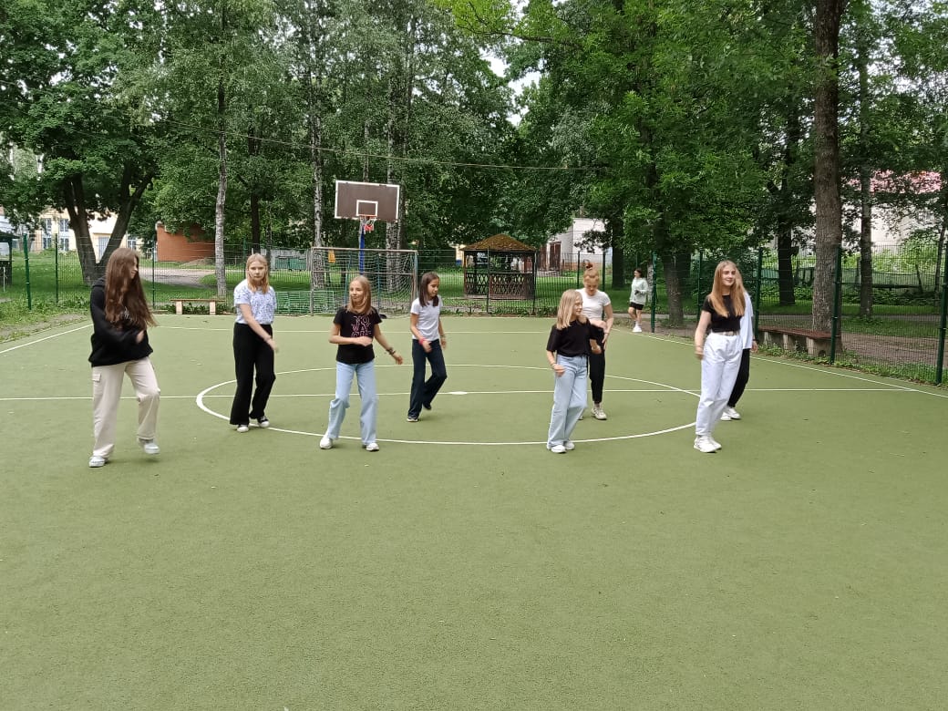 Танцевальный флешмоб в ФГБУ "ДТС Пушкинский"