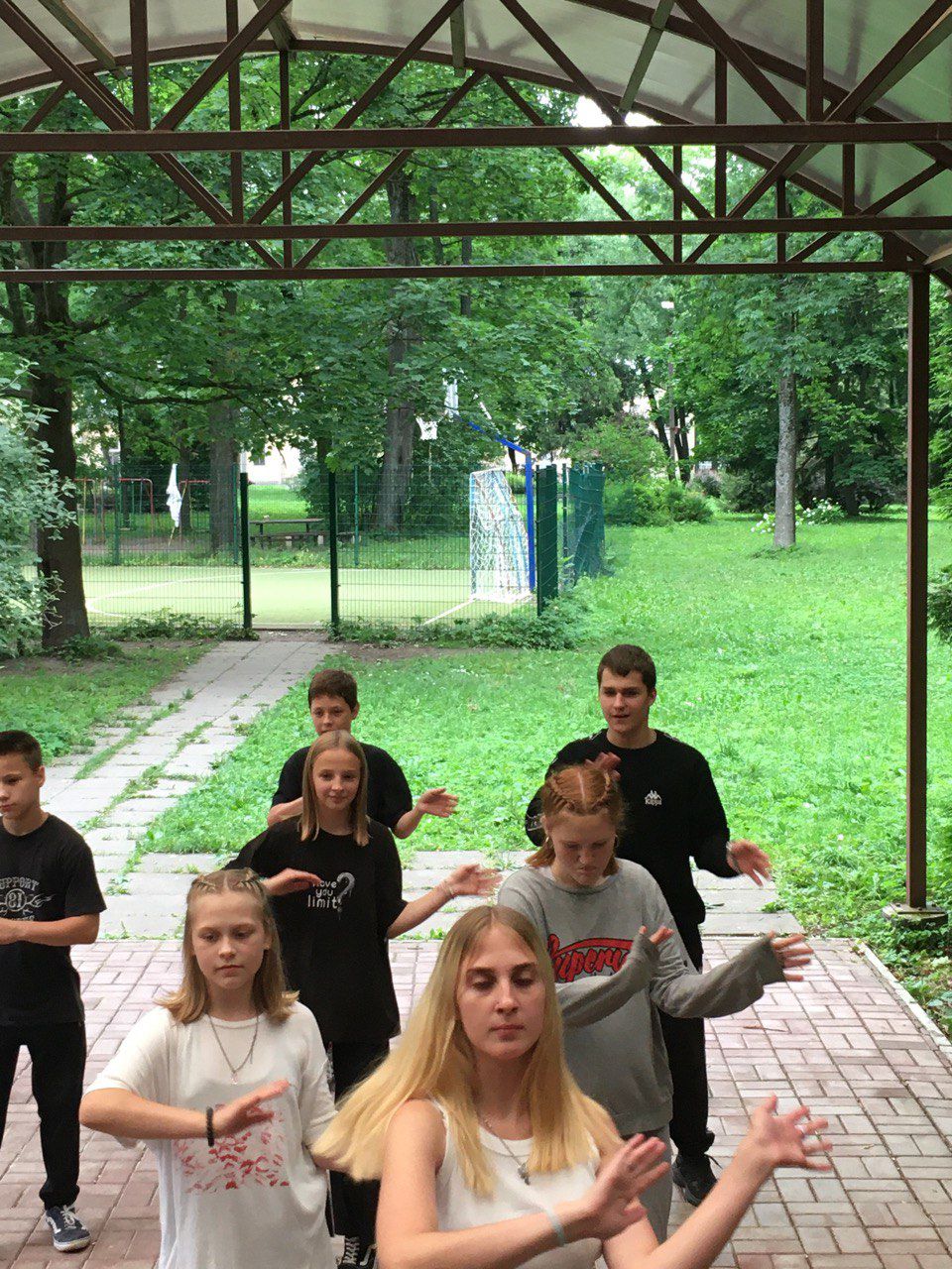 Утренняя зарядка-это заряд бодрости