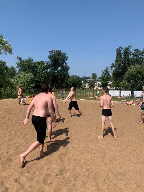 Дети на пляже, помним о безопасности!