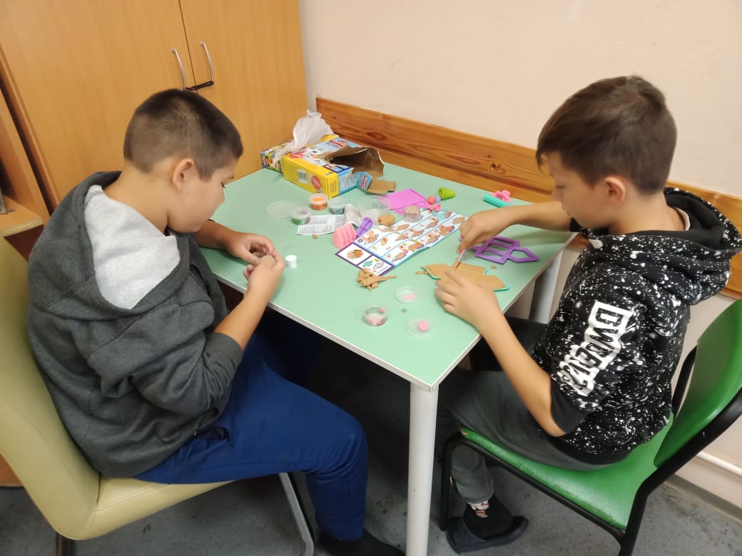 Чем занять ребенка: виды детского творчества