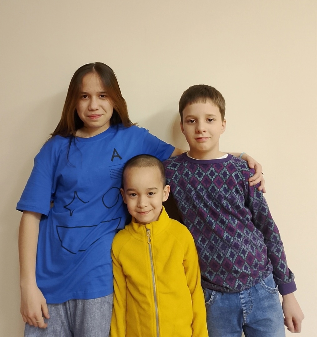 День брата и сестры: праздник тёплых отношений