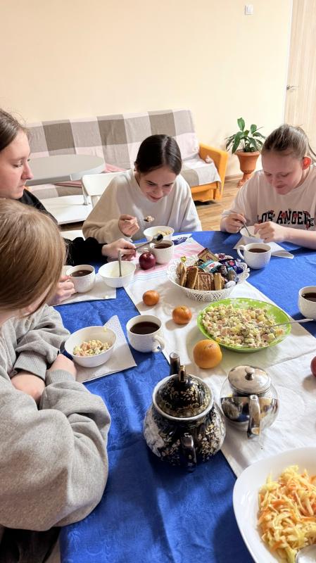 Вечерние посиделки «Девочки. Чай. Разговоры по душам»