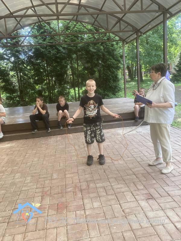 Самый прыгучий день: наши ребята покоряли скакалку в ДТС «Пушкинский»