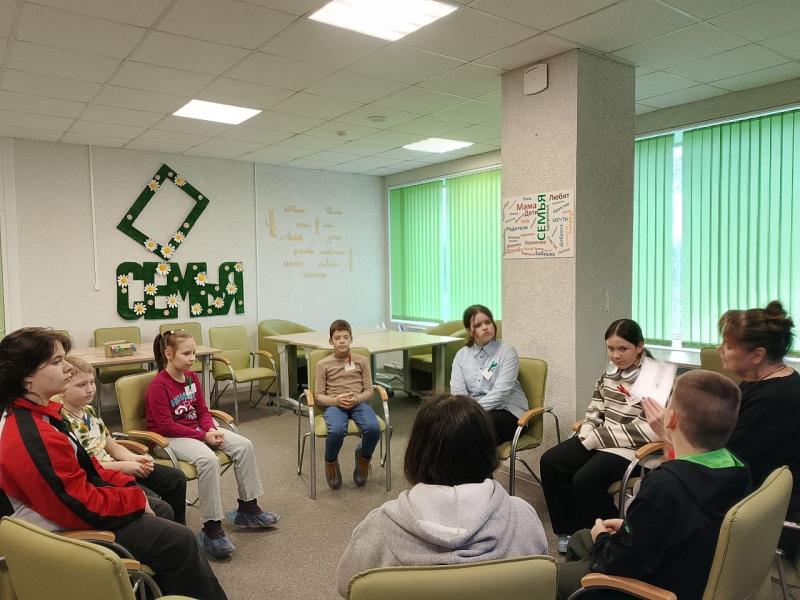 Развитие эмоционально-волевой сферы: знакомство с психологом