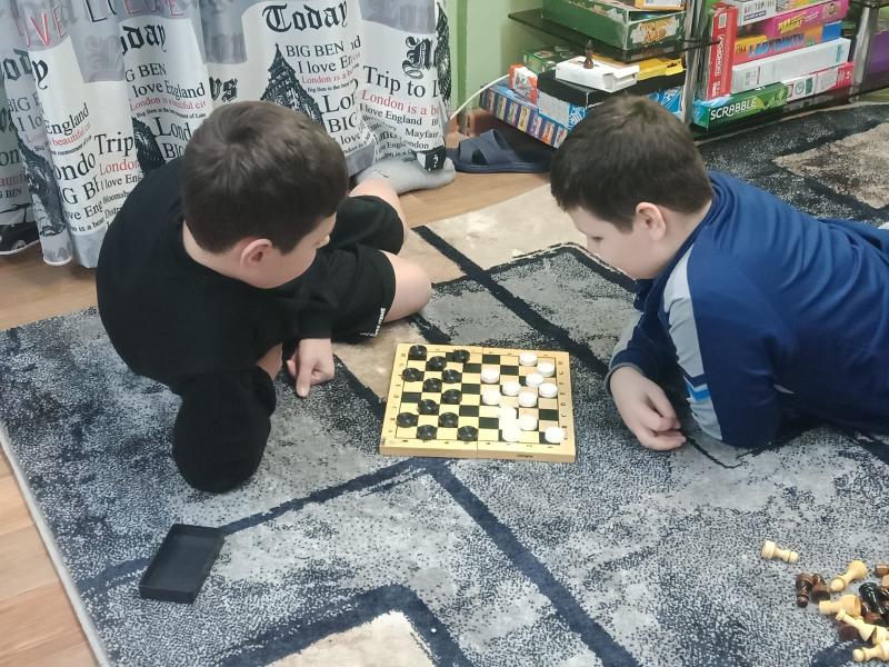 Зачем ребенку развивающие игры?