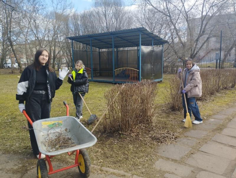 Совместная уборка территории: результаты уже видны!