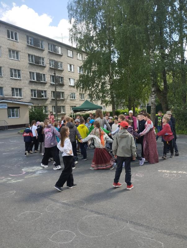 Сохранение культурного наследия: праздник в Тихвинской детской библиотеке