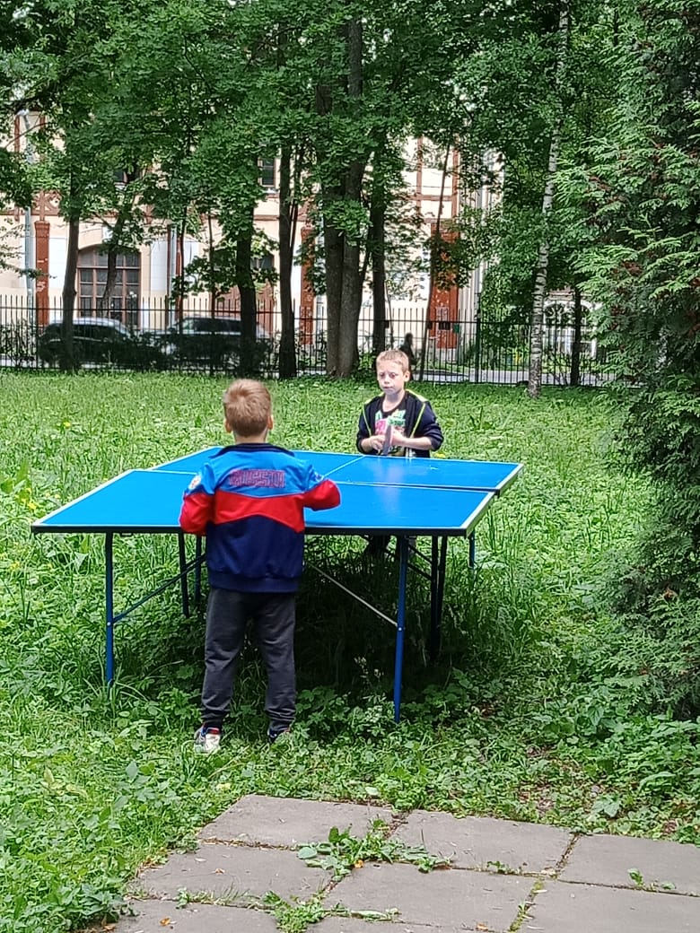 Активно играем в бадминтон и теннис