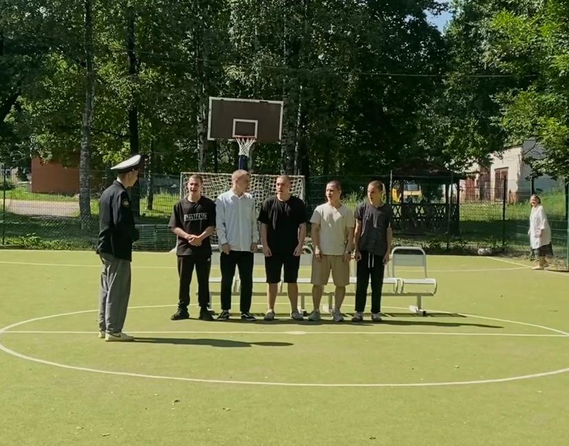 И тогда, нам экипаж-семья!