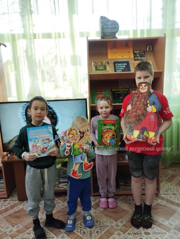 В Тихвинском ресурсном центре стартовала «Книжкина неделя»