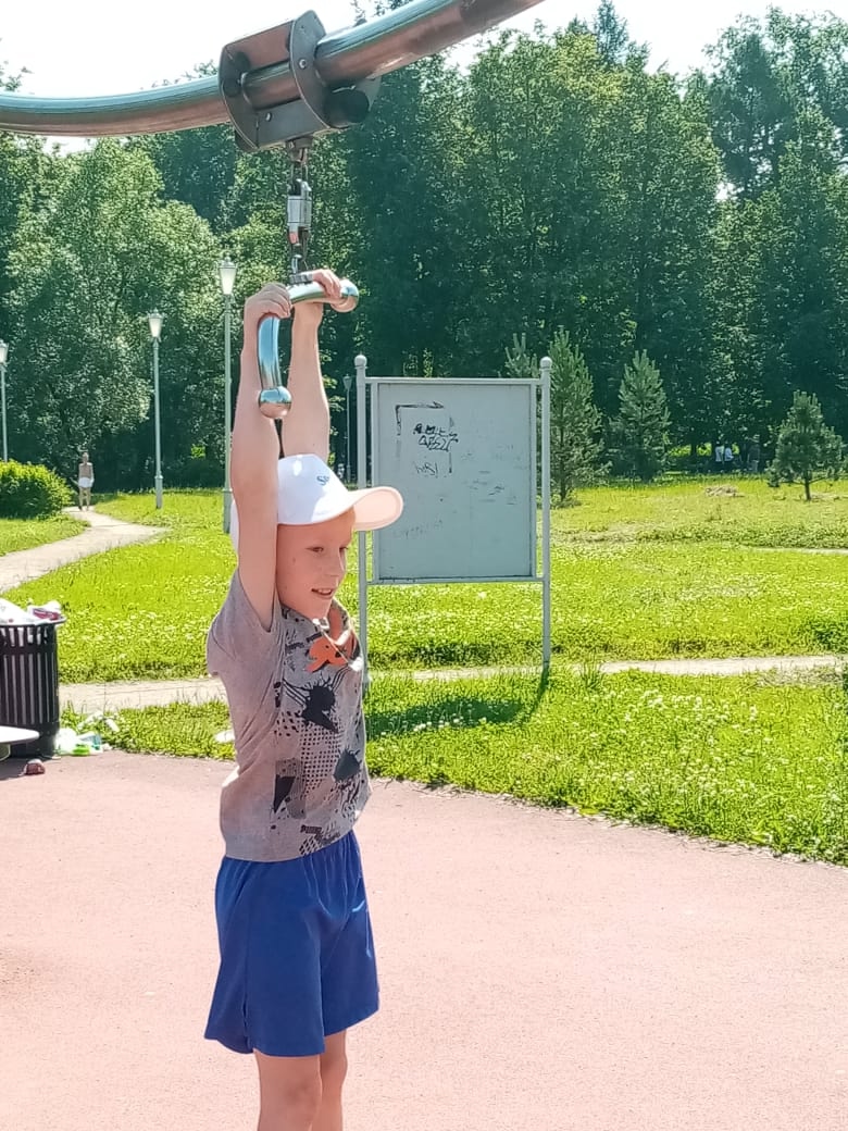 Дети в стране радости: праздник смеха и веселья!