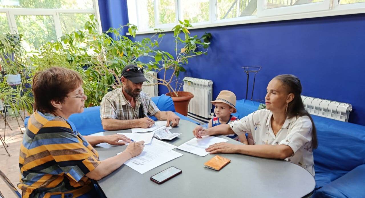 Возвращение ребёнка в семью: поддержка и реабилитация