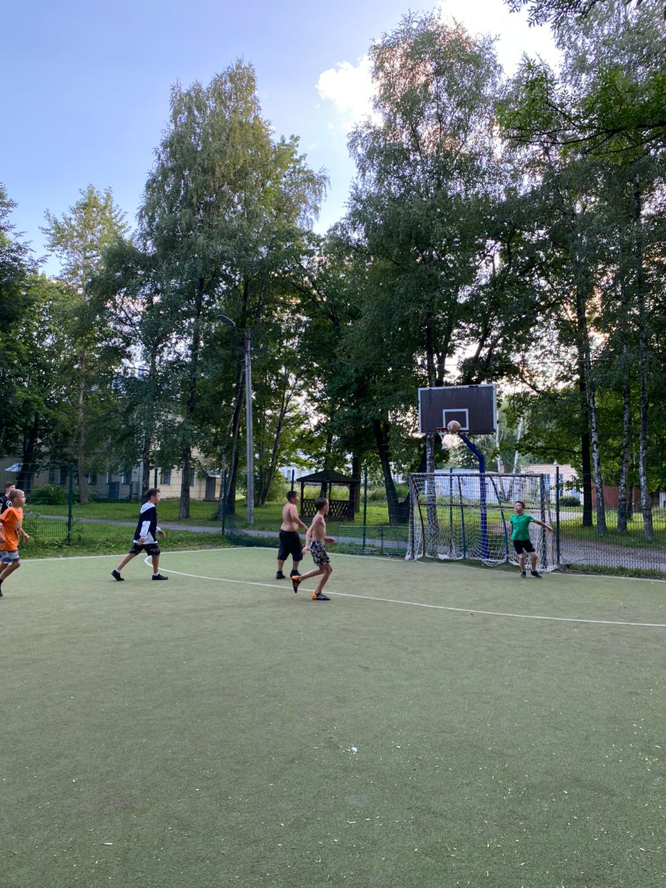 Дружеская игра по футболу