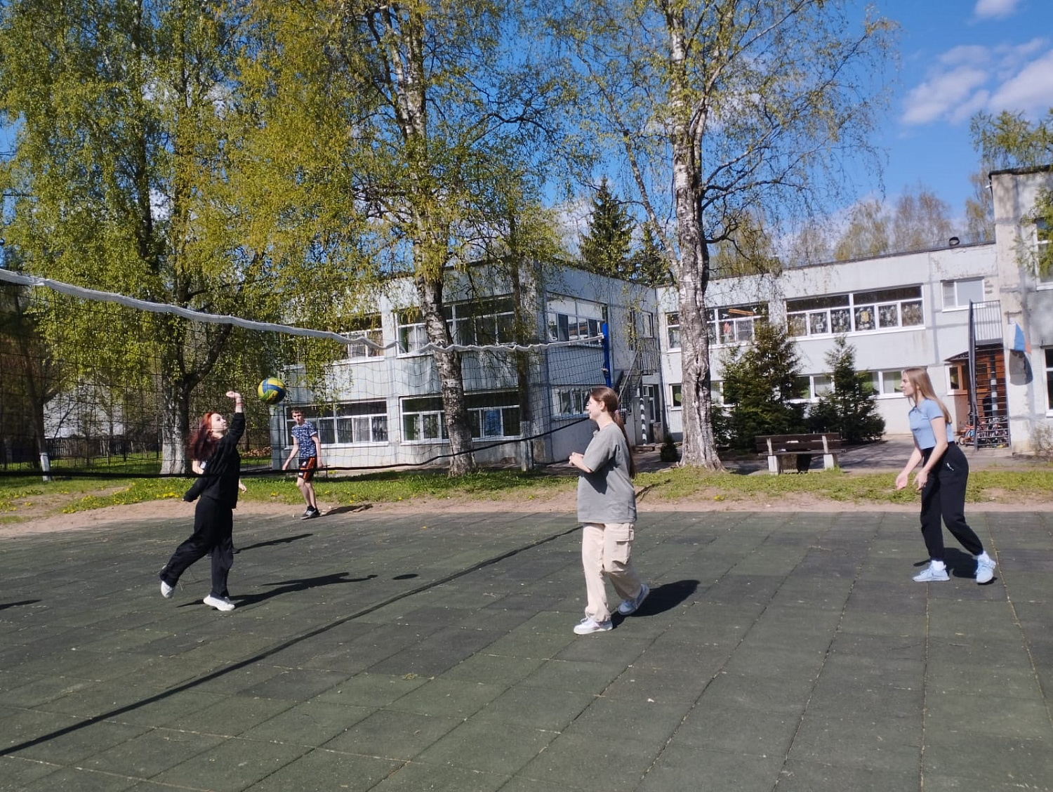 Весенняя прогулка