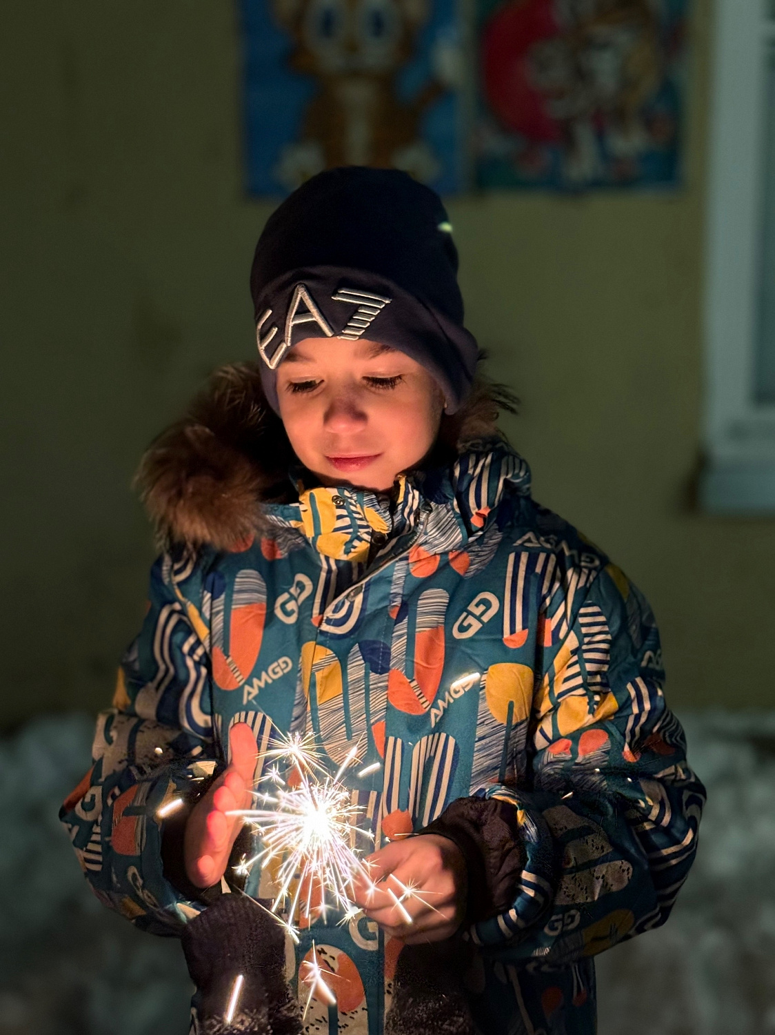 Бенгальское чудо на вечерней прогулке: искорки счастья в детских глазах