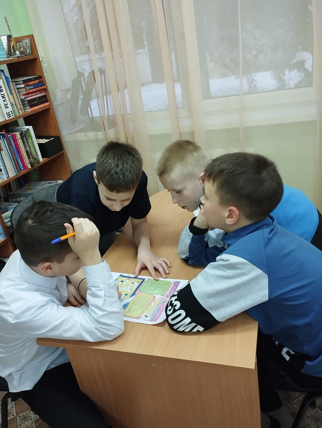Интеллектуальный квиз «Тихий азарт: битва кроссвордов и ребусов»  Шелест карандашей и звонкие «Эврика!» Как мы провели самый интеллектуальный и азартный вечер в тишине.