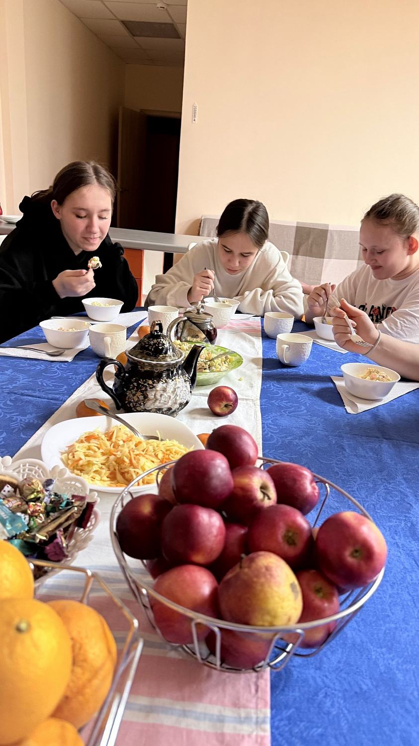 Вечерние посиделки «Девочки. Чай. Разговоры по душам»