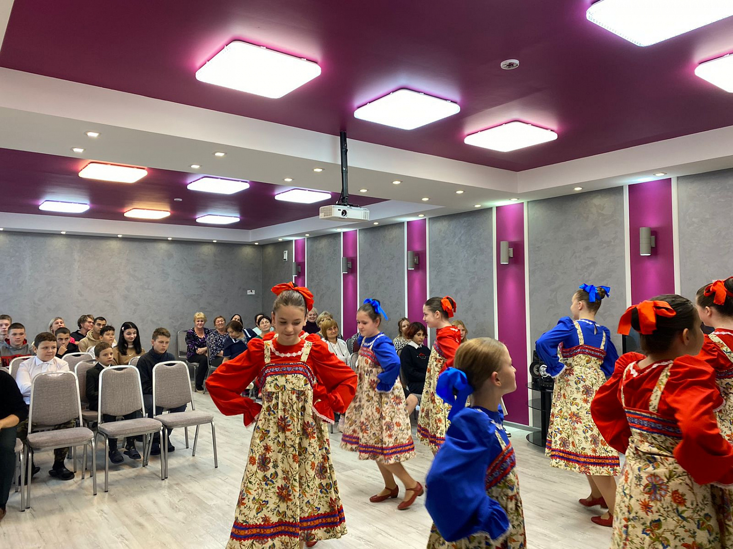 Праздничный концерт к Дню учителя