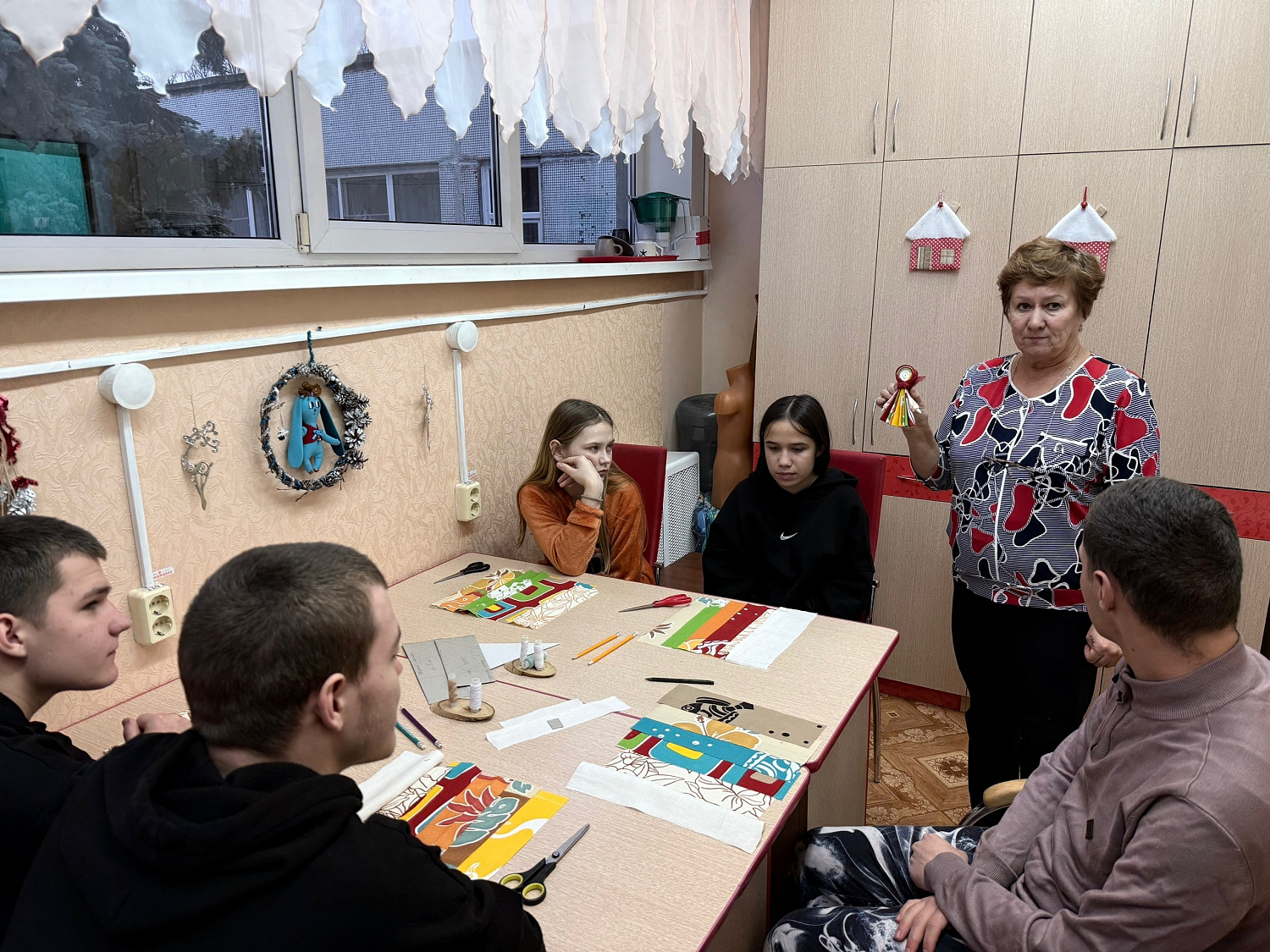Изготовление традиционной обережной куклы «Северная Берегиня». 1 этап.