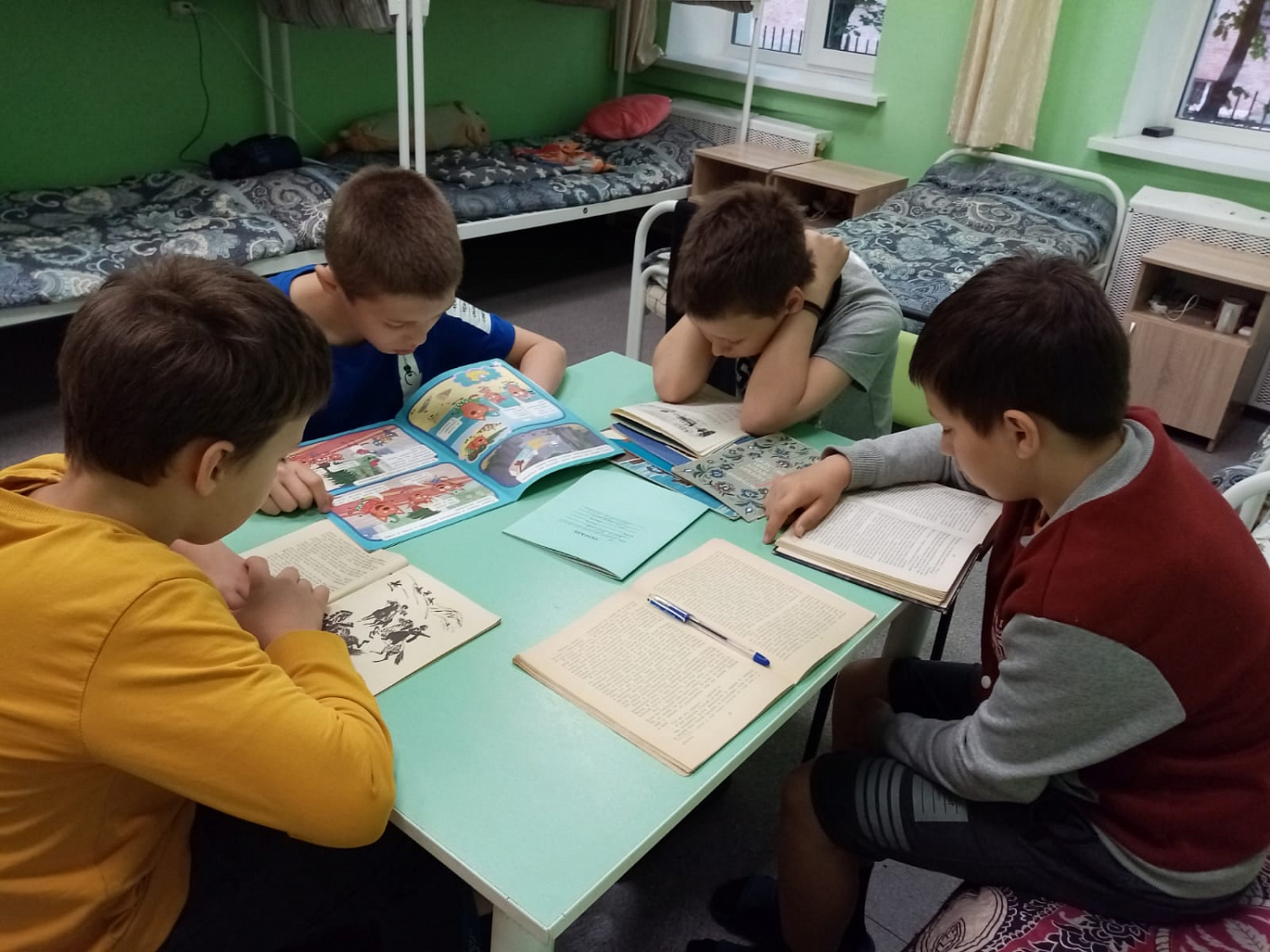 Мы читаем, не скучаем