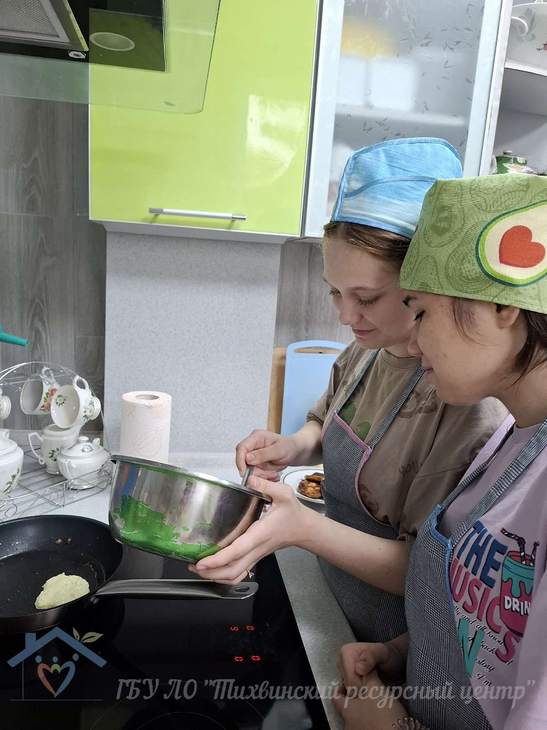   Кабачковые оладьи: просто и вкусно.