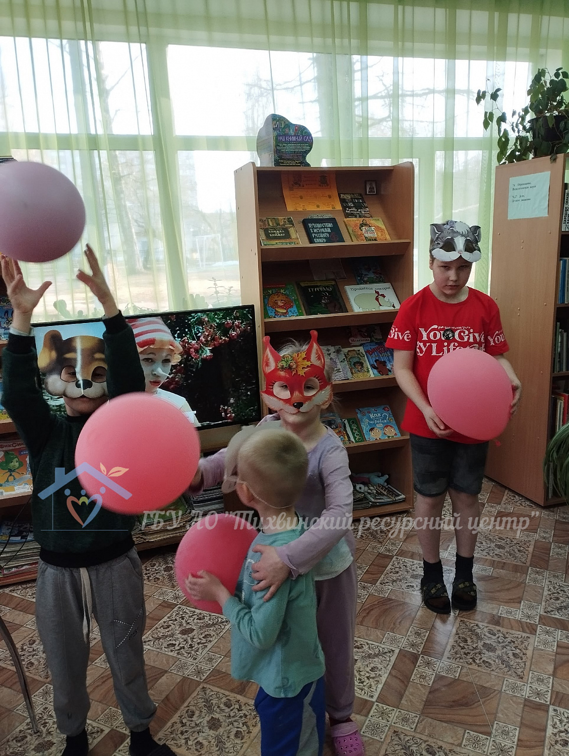 В Тихвинском ресурсном центре стартовала «Книжкина неделя»