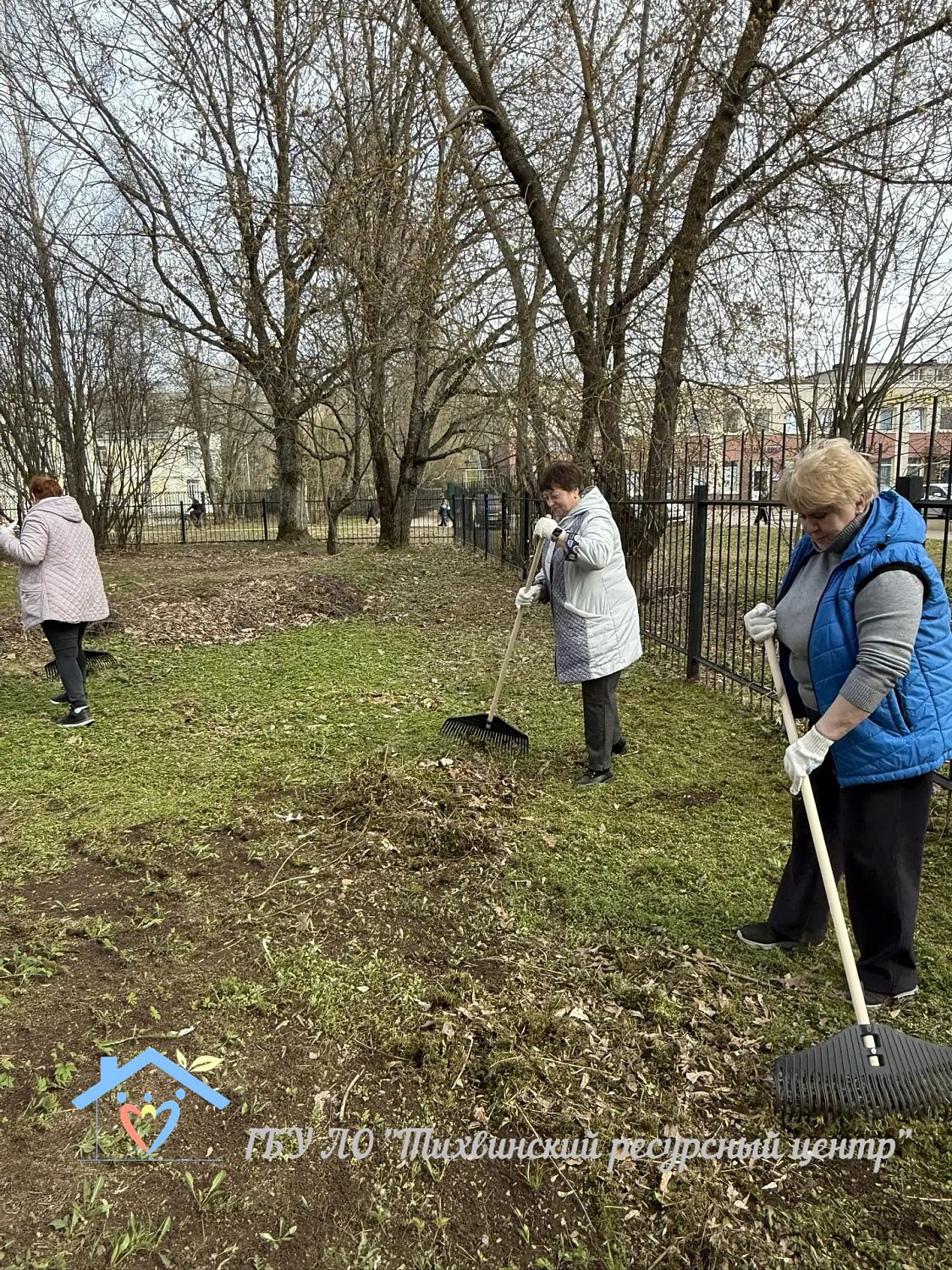 Весенний субботник в Тихвинском ресурсном центре