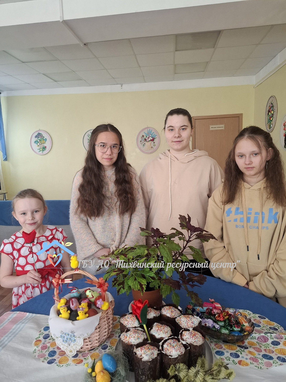 Светлое Христово Воскресение: праздничное чаепитие.