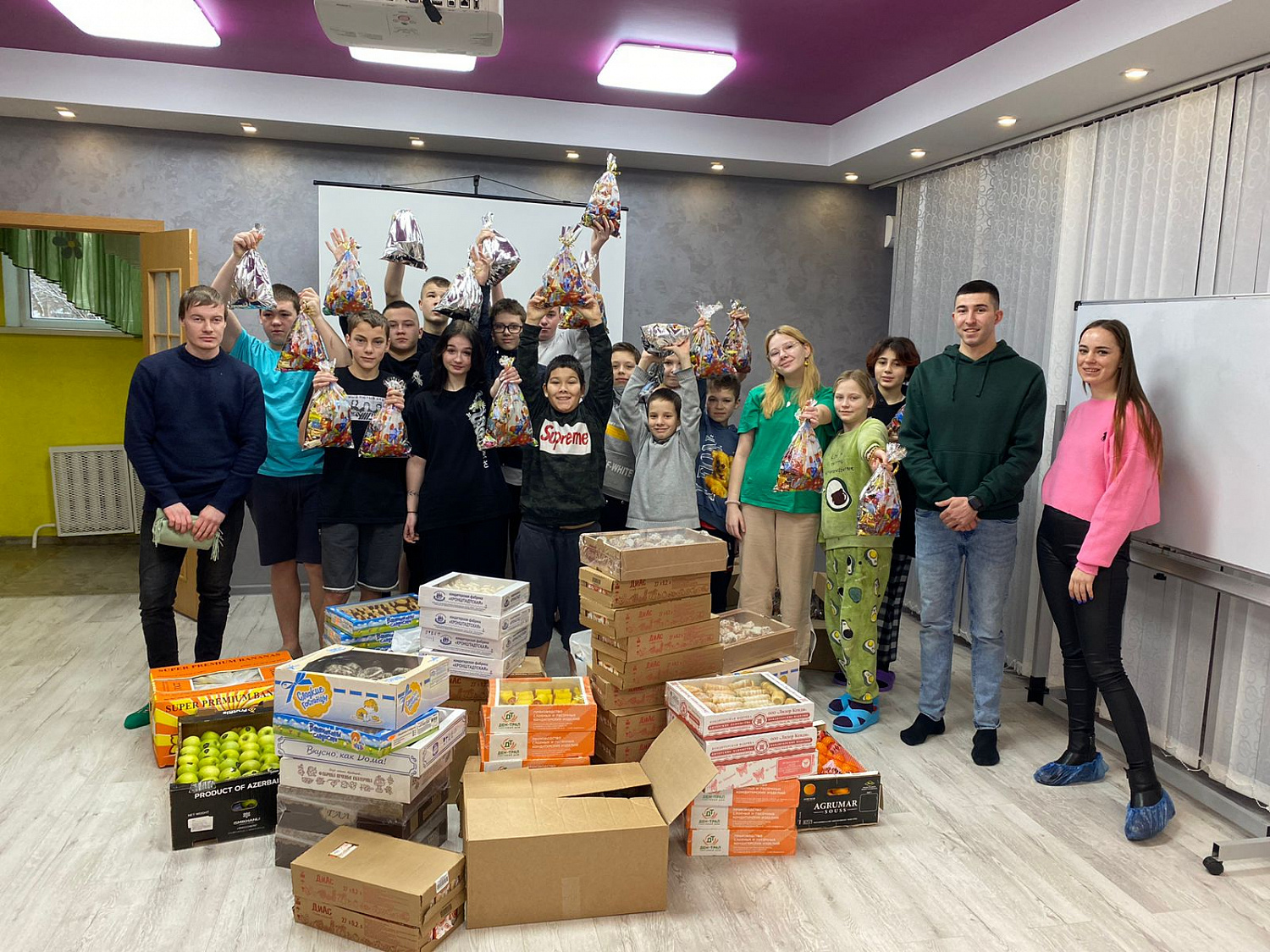 Поздравление от наших выпускников с Новым годом!