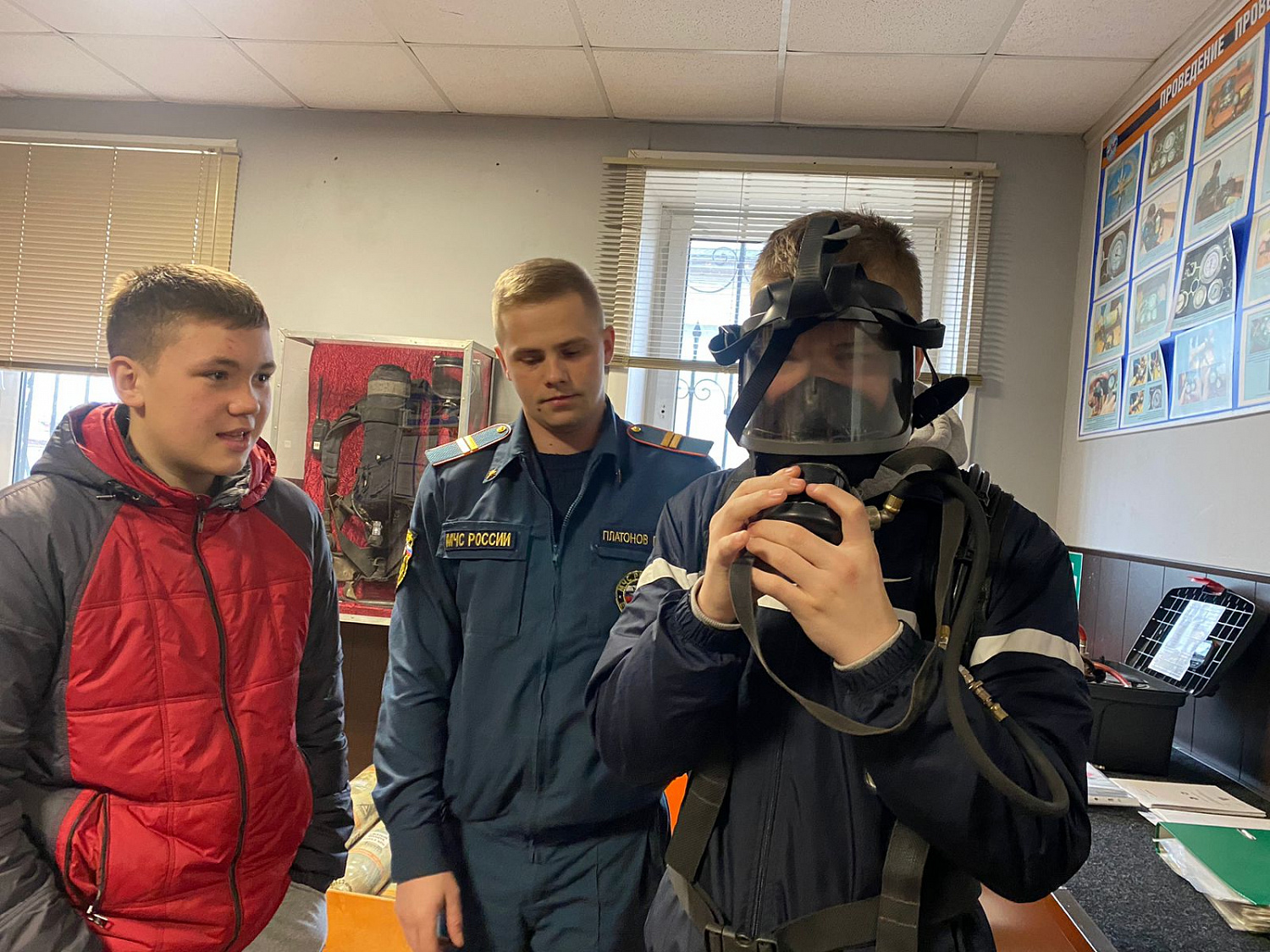 Экскурсия в 61 пожарно-спасательную часть Тихвинского района