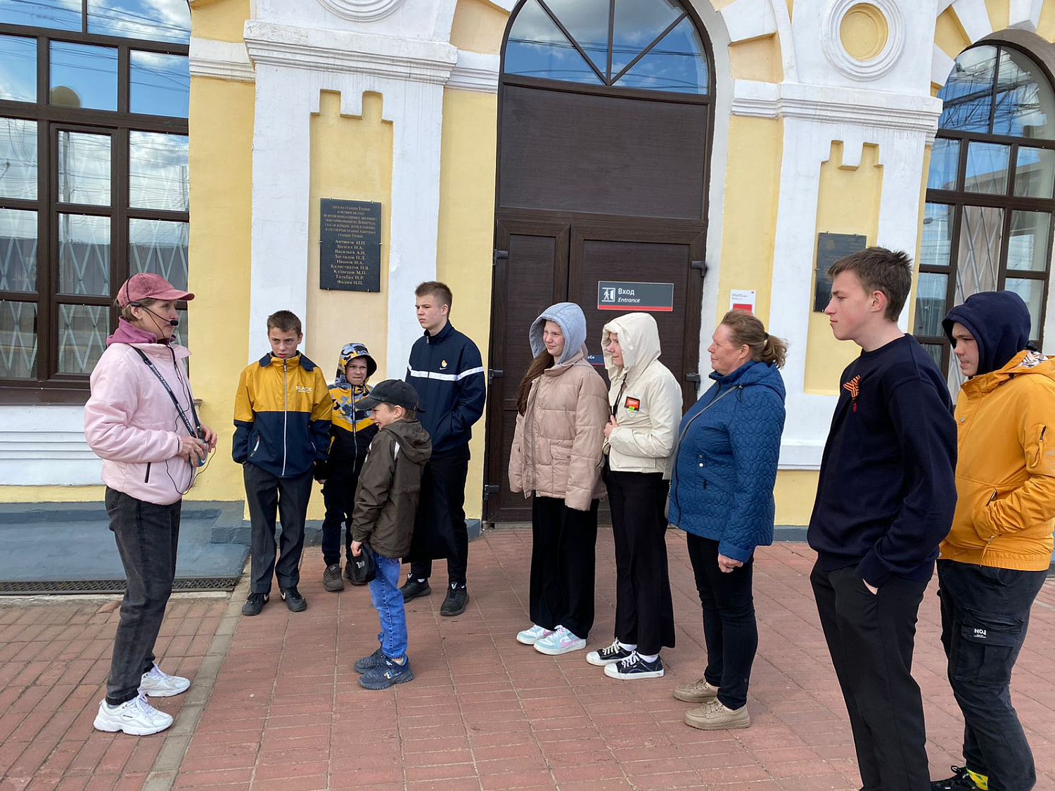 Экскурсия по местам боевой славы города Тихвина