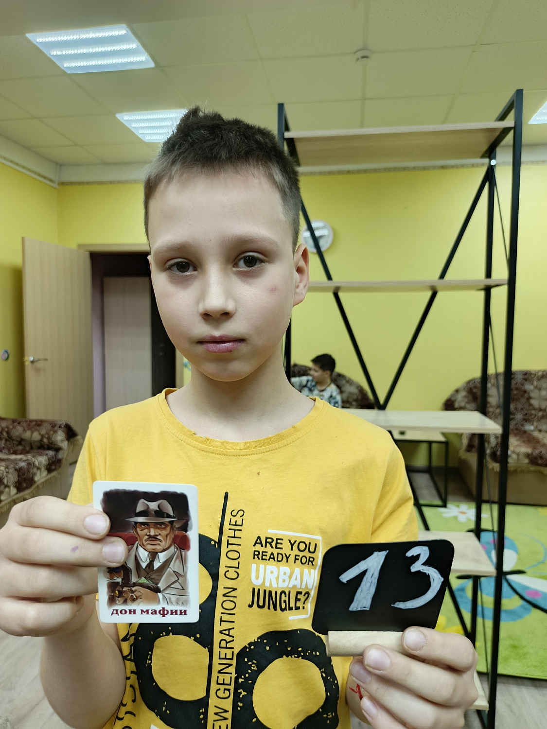 «Мафия» с профессиональным ведущим: вечер стратегий, психологии и дружеского общения