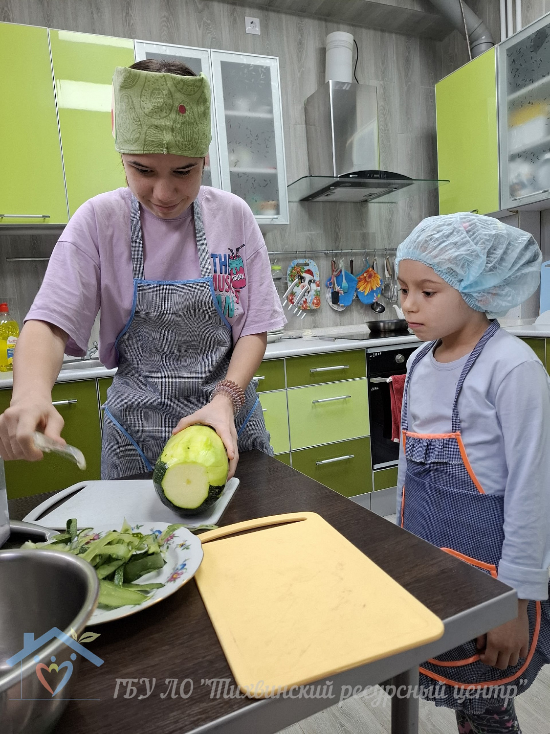   Кабачковые оладьи: просто и вкусно.